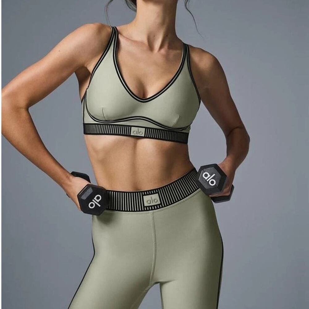 Alo Yoga Airlift Line Up Bra and High Waist 7/8 Line Up Leggings Small Limestone